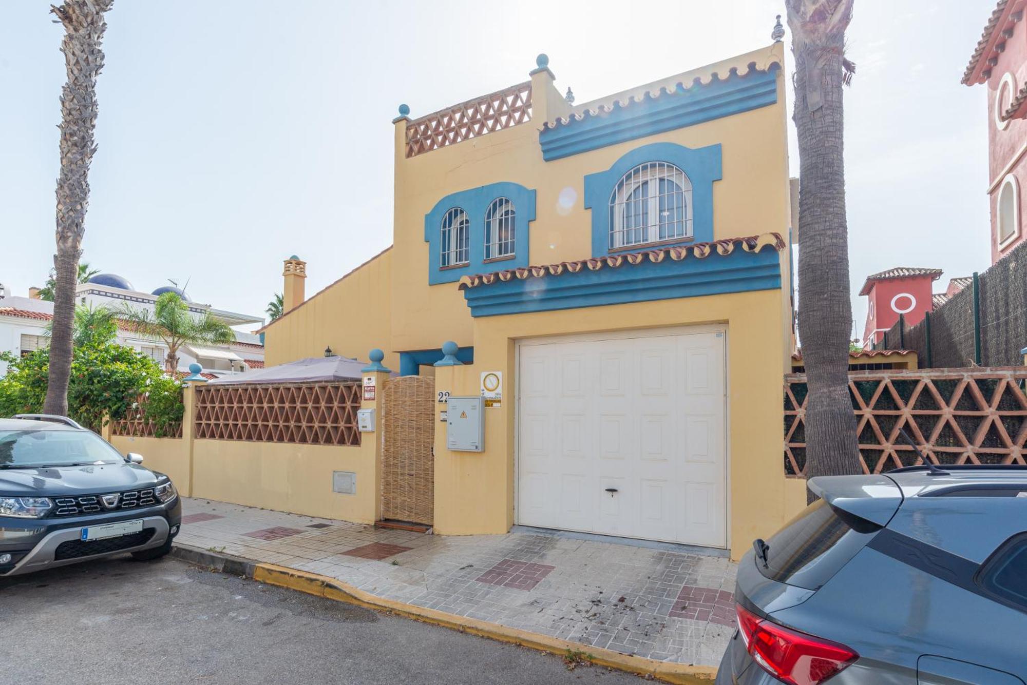 Villa Valentina - Renovated On Los Alamos Beach 토레몰리노스 외부 사진