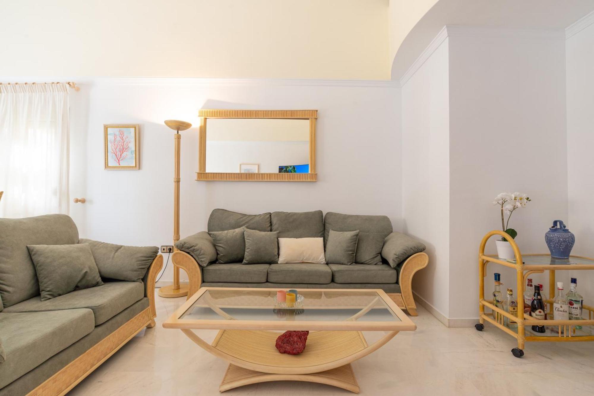 Villa Valentina - Renovated On Los Alamos Beach 토레몰리노스 외부 사진